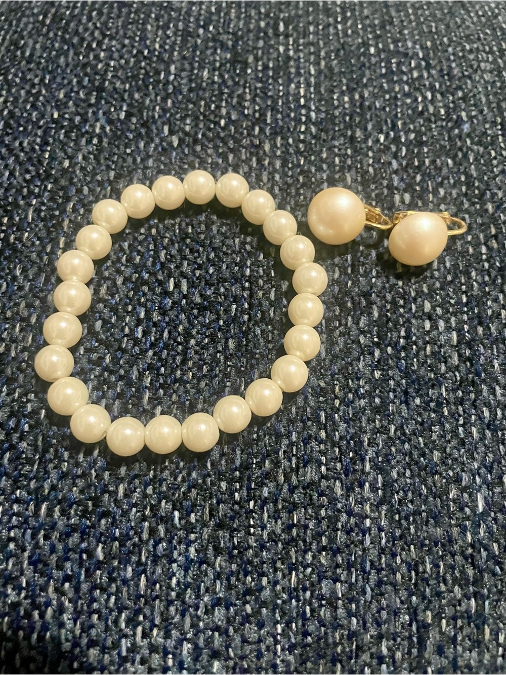 NWOT Vintage Moonmist Classic Pearl Bead Bracelet with Pearl Clip Earrings
